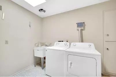 809 W 126th Court, Crown Point, IN 46307 - Photo 3