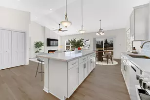 2310 Redwood Ln, Chesterton, IN 46304 - Photo 9