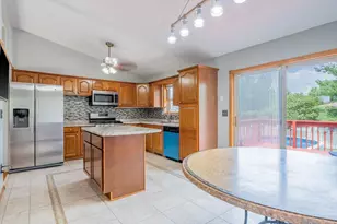 7922 Bracken Pkwy, Hobart, IN 46342 - Photo 27