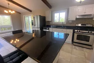 4311 Hogan Ct, Crown Point, IN 46307 - Photo 7