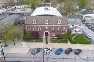 105 N Court St, Crown Point, IN 46307 - Photo 1