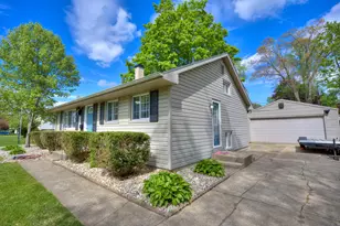 1728 Winston Dr, South Bend, IN 46635 - Photo 5