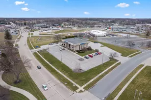 808 Vale Park Rd, Valparaiso, IN 46383 - Photo 7