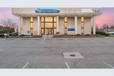 808 Vale Park Road, Valparaiso, IN 46383 - Photo 3