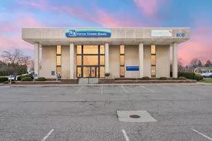 808 Vale Park Rd, Valparaiso, IN 46383 - Photo 3