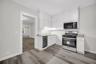 411 E St, La Porte, IN 46350 - Photo 15