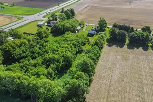 56611 Tulip Rd, New Carlisle, IN 46552 - Photo 5