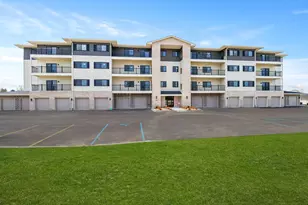 2034 W 75th Pl, Merrillville, IN 46410 - Photo 3