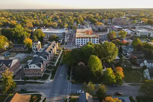 208 E Chicago St, Valparaiso, IN 46383 - Photo 31