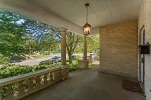 208 E Chicago St, Valparaiso, IN 46383 - Photo 25