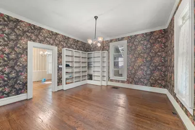208 E Chicago Street, Valparaiso, IN 46383 - Photo 7