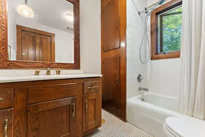 208 E Chicago Street, Valparaiso, IN 46383 - Photo 17