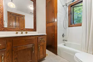 208 E Chicago St, Valparaiso, IN 46383 - Photo 17