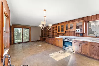 208 E Chicago Street, Valparaiso, IN 46383 - Photo 11