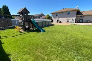 4091 W 76th Ln, Merrillville, IN 46410 - Photo 13