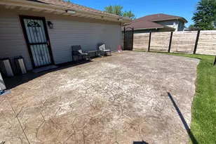 4091 W 76th Ln, Merrillville, IN 46410 - Photo 13