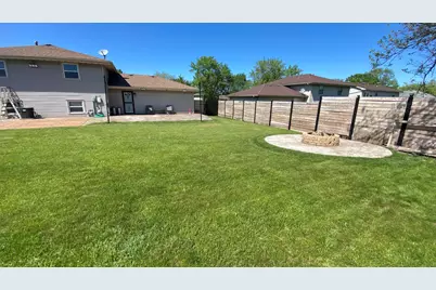 4091 W 76th Lane, Merrillville, IN 46410 - Photo 11