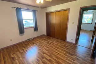 4091 W 76th Ln, Merrillville, IN 46410 - Photo 7