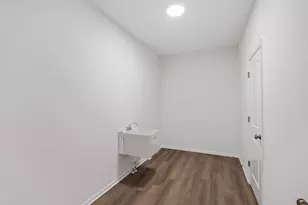 11045 Delta Dr, Dyer, IN 46311 - Photo 7