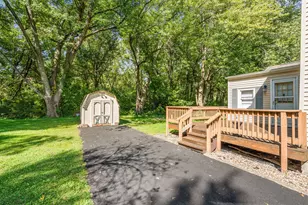 249 N Liberty St, Hobart, IN 46342 - Photo 23