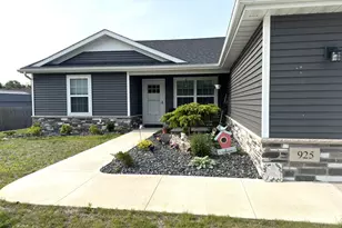 925 6th Ave NW, Demotte, IN 46310 - Photo 3