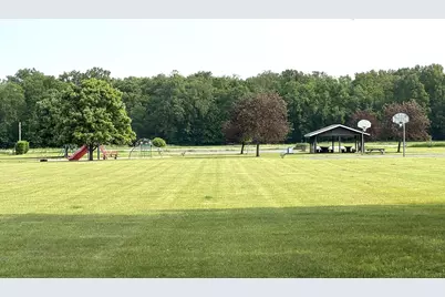 925 6th Avenue NW, Demotte, IN 46310 - Photo 9