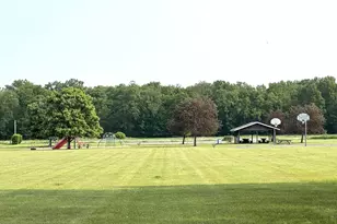 925 6th Ave NW, Demotte, IN 46310 - Photo 9