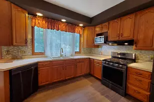 407 N 3rd St, Kentland, IN 47951 - Photo 19