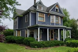 407 N 3rd St, Kentland, IN 47951 - Photo 1