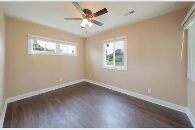 4310 W 22nd Place, Gary, IN 46404 - Photo 11