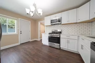 4310 W 22nd Pl, Gary, IN 46404 - Photo 5