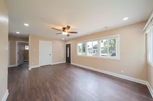 4310 W 22nd Pl, Gary, IN 46404 - Photo 9