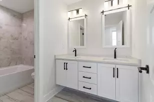 3350 Siena Dr, Valparaiso, IN 46385 - Photo 51