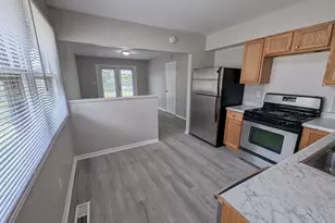 754 W 67th Ave, Merrillville, IN 46410 - Photo 3