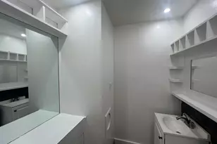 646 N New Hampshire St, Gary, IN 46403 - Photo 7