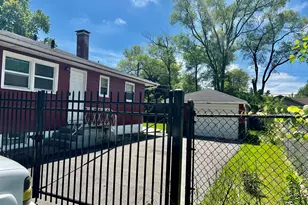 646 N New Hampshire St, Gary, IN 46403 - Photo 13