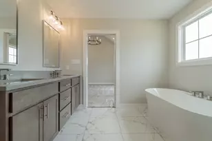 4805 Princess Dr, Valparaiso, IN 46383 - Photo 39