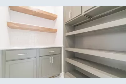 4805 Princess Drive, Valparaiso, IN 46383 - Photo 17