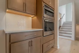 4805 Princess Dr, Valparaiso, IN 46383 - Photo 21