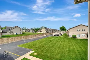 1059 Poppyfield Pl, Schererville, IN 46375 - Photo 11