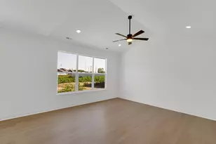 305 Apple Grove Ln, Valparaiso, IN 46385 - Photo 9