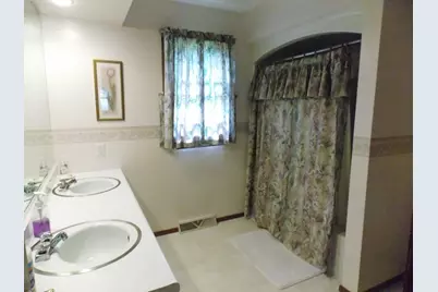 613 Dogwood Drive, Trail Creek, IN 46360 - Photo 15