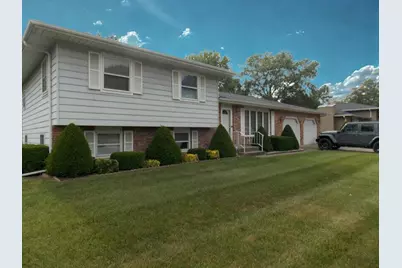 613 Dogwood Drive, Trail Creek, IN 46360 - Photo 3