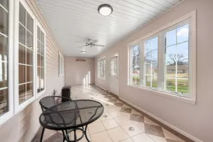 1641 Magnolia Dr, Hobart, IN 46342 - Photo 23