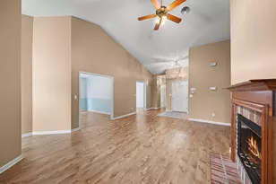 1641 Magnolia Dr, Hobart, IN 46342 - Photo 9