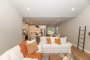 400 W 18th St, La Porte, IN 46350 - Photo 7