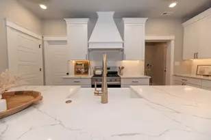 400 W 18th St, La Porte, IN 46350 - Photo 15