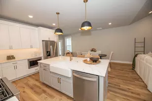 400 W 18th St, La Porte, IN 46350 - Photo 11