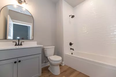 400 W 18th Street # A, La Porte, IN 46350 - Photo 23