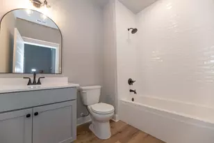 400 W 18th St, La Porte, IN 46350 - Photo 23